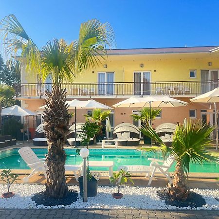 Beach Maganszallas Siófok Exterior foto